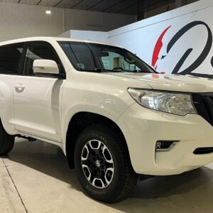 TOYOTA Land Cruiser 2.8D-4D GX 177CV KM:146.900 AÑO:11/2019 MANUAL DIESEL 3 PUERTAS PRECIO SUJETO A FINANCIACION