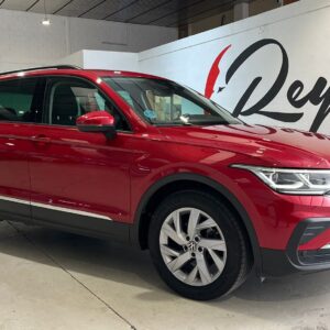 VOLKSWAGEN Tiguan 2.0TDI Life DSG 150 CV DIESEL AUTOMATICO KM: 118.000 AÑO: 08/2022