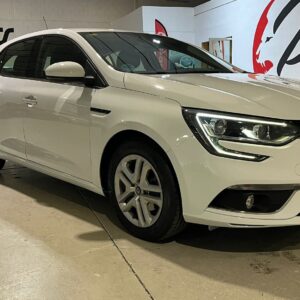 RENAULT Mégane 1.5dCi Blue Business 95CV AÑO:12/2020 KM:142.000