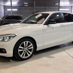 BMW Serie 1 118iA Gasolina Automatico Km:150.000 Año:2019 136 CV
